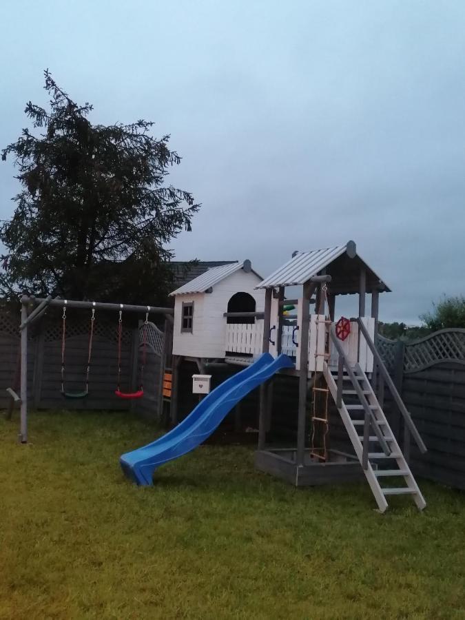Pokoje Goscinne Azaliowa 34 Mielno Mielno  Buitenkant foto